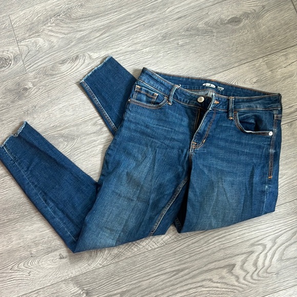 old navy jeans! - Picture 4 of 7